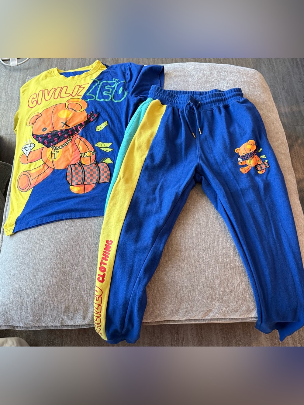 Retro Label Blue & Yellow Bear Men’s Graphic Tee and Joggers Set